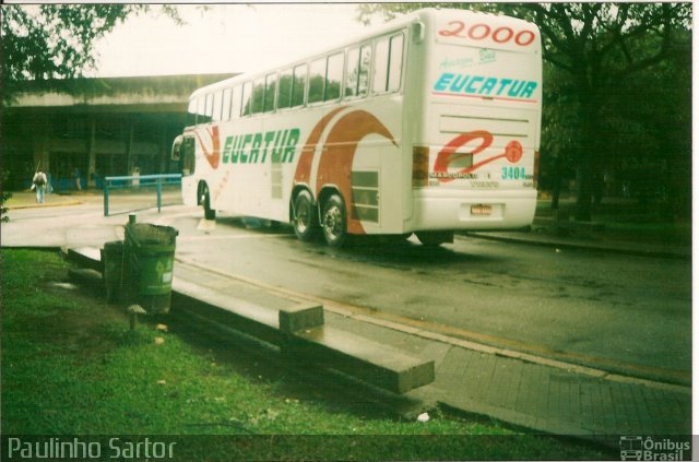 Eucatur - Empresa União Cascavel de Transportes e Turismo 3404 na cidade de Curitiba, Paraná, Brasil, por Paulinho Sartor. ID da foto: 5379587.