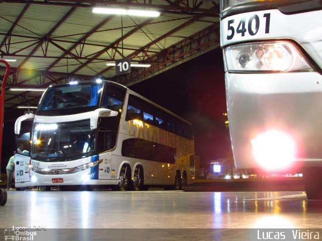 Auto Viação Catarinense 3518 na cidade de Londrina, Paraná, Brasil, por Lucas Vieira. Número da foto: #5381568.