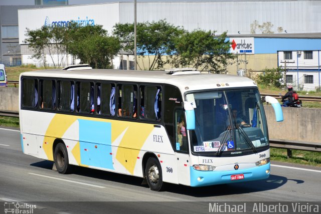 Turismo Flex 360 na cidade de Barueri, São Paulo, Brasil, por Michael  Alberto Vieira. ID da foto: 5383012.