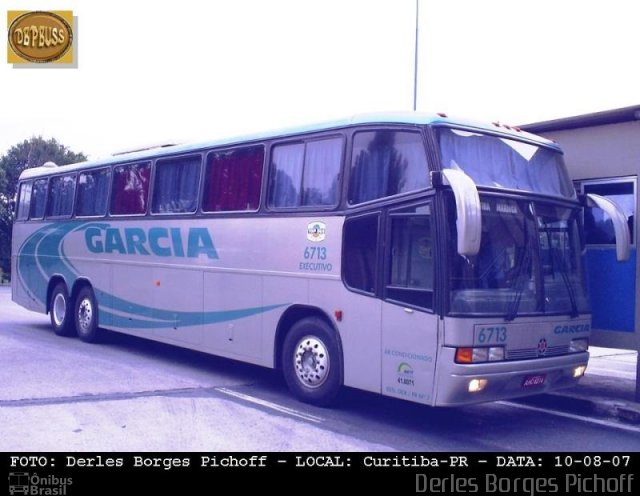 Viação Garcia 6713 na cidade de Curitiba, Paraná, Brasil, por Derles Borges Pichoff. ID da foto: 5386546.