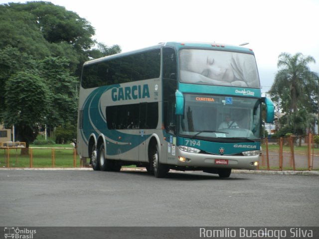 Viação Garcia 7194 na cidade de Rolândia, Paraná, Brasil, por Romílio Busólogo Silva . ID da foto: 5323181.