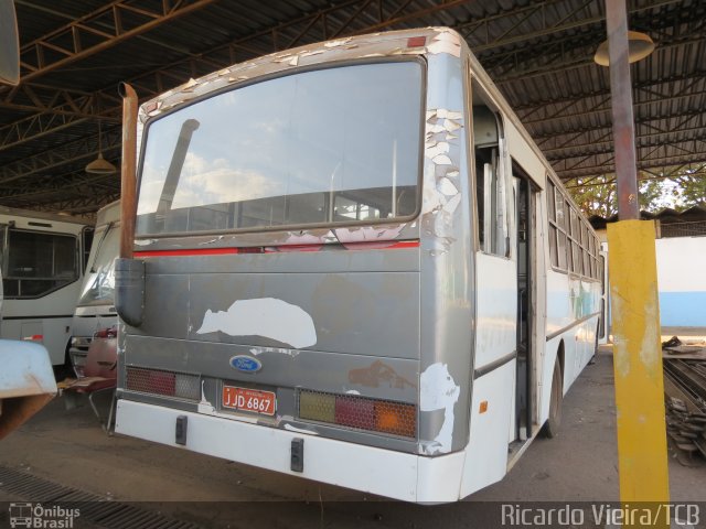 TCB - Sociedade de Transportes Coletivos de Brasília 9717 na cidade de Brasília, Distrito Federal, Brasil, por Ricardo Vieira. ID da foto: 5323636.