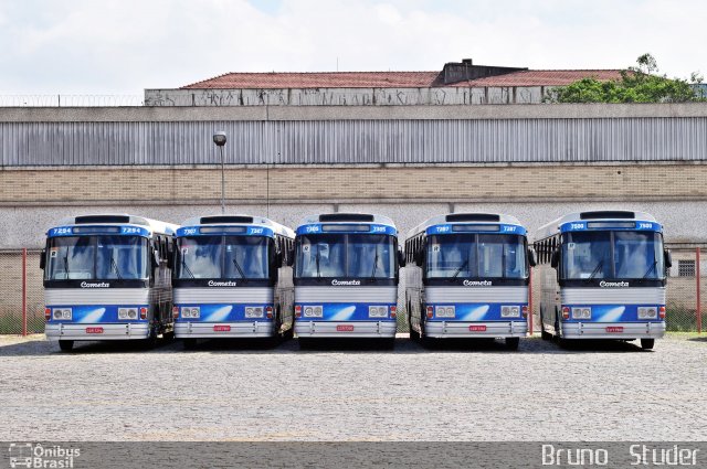 Viação Cometa 7305 na cidade de São Paulo, São Paulo, Brasil, por Bruno   Studer. ID da foto: 5328517.