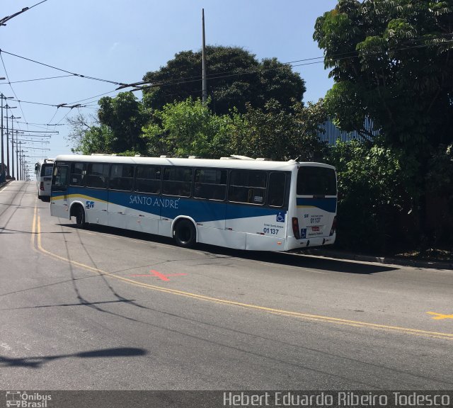 Viação Guaianazes 01 137 na cidade de Santo André, São Paulo, Brasil, por Hebert Eduardo Ribeiro Todesco. Número da foto: #5332160.